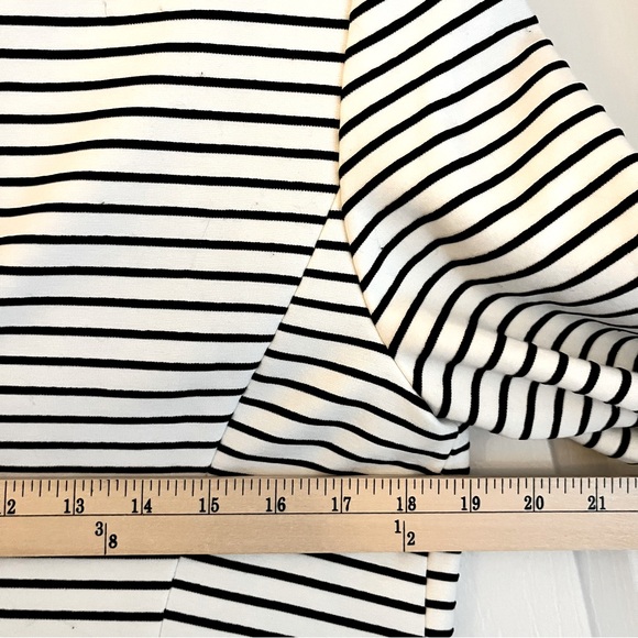 Chicos Blazer Jacket White Black Stripe Lined Knit Buttons Size 0 M - Picture 8 of 15